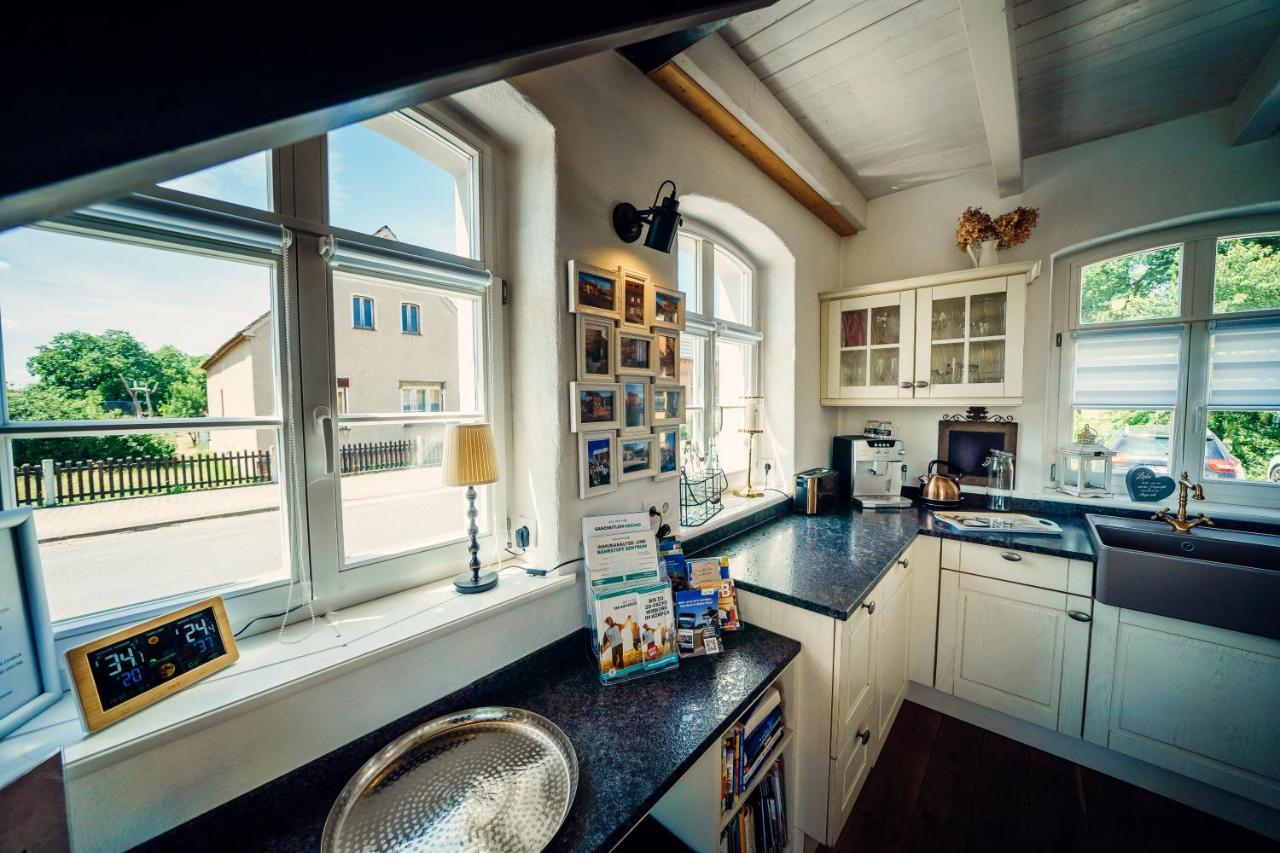 Alte Schmiede Mit Sauna, Pool Und Whirpool Im Aussenbereich Schoenstes Ferienhaus Der Lausitz Elsterheide Bagian luar foto