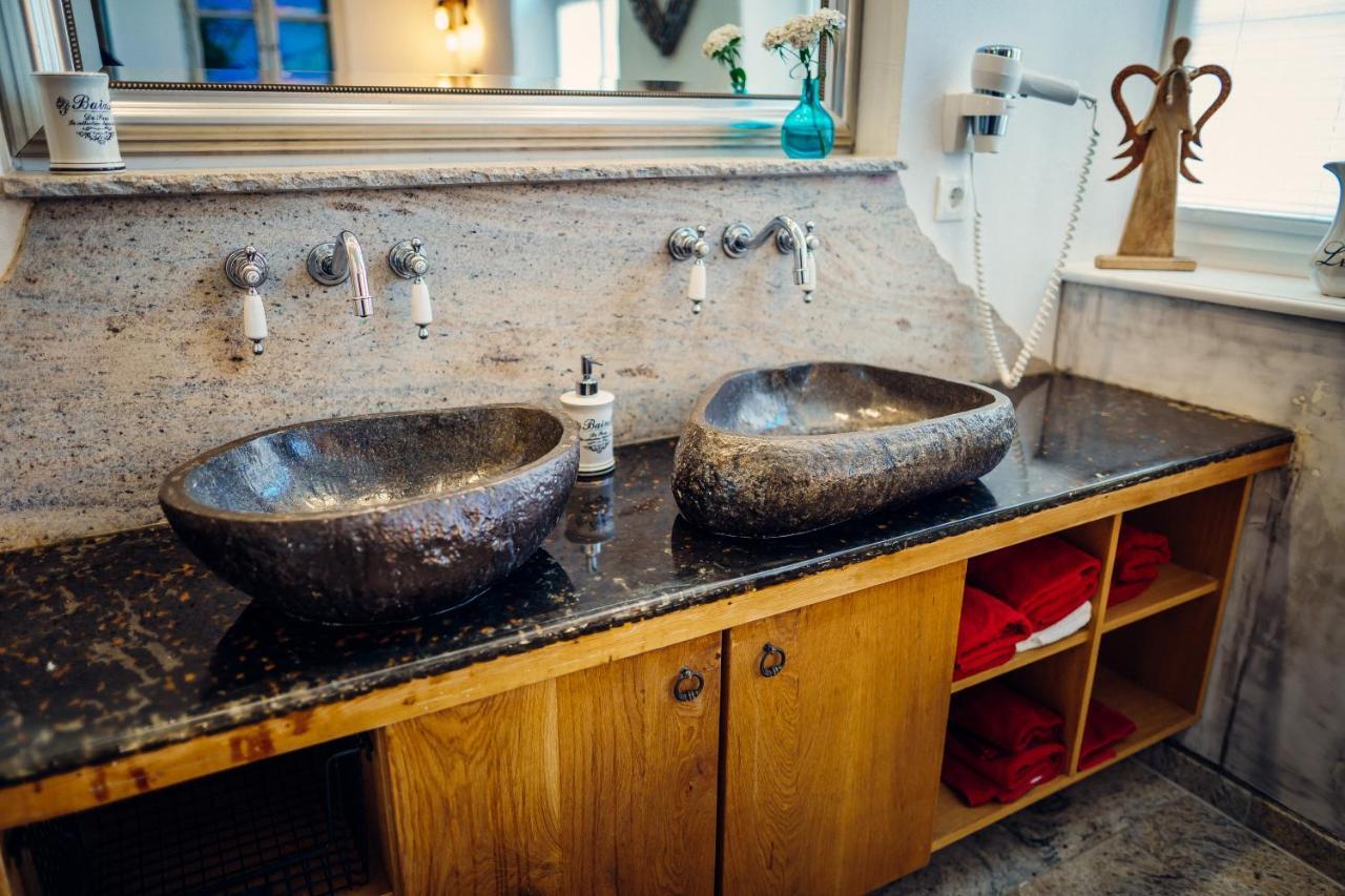Alte Schmiede Mit Sauna, Pool Und Whirpool Im Aussenbereich Schoenstes Ferienhaus Der Lausitz Elsterheide Bagian luar foto