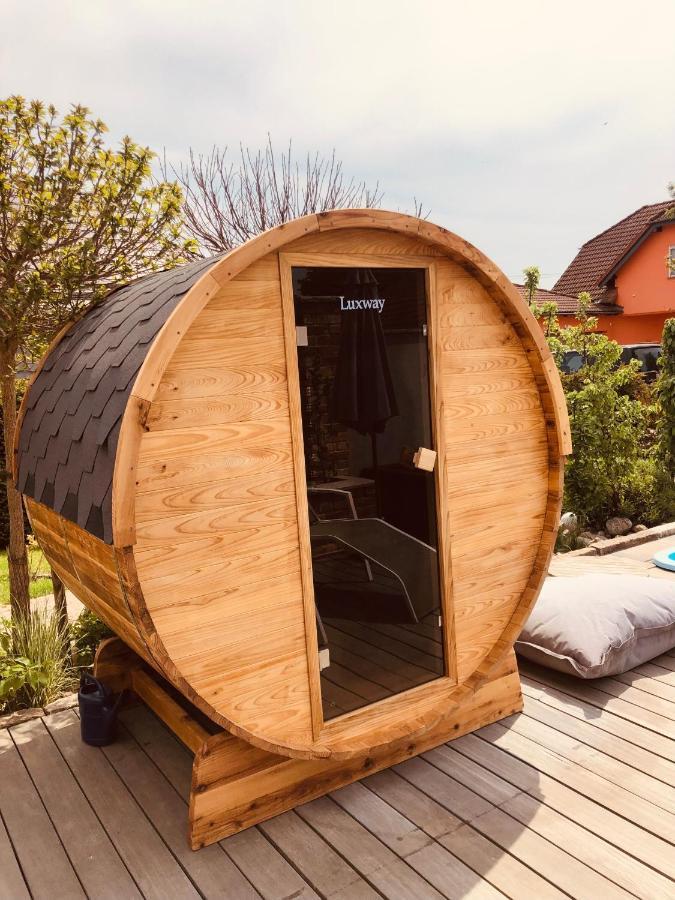 Alte Schmiede Mit Sauna, Pool Und Whirpool Im Aussenbereich Schoenstes Ferienhaus Der Lausitz Elsterheide Bagian luar foto
